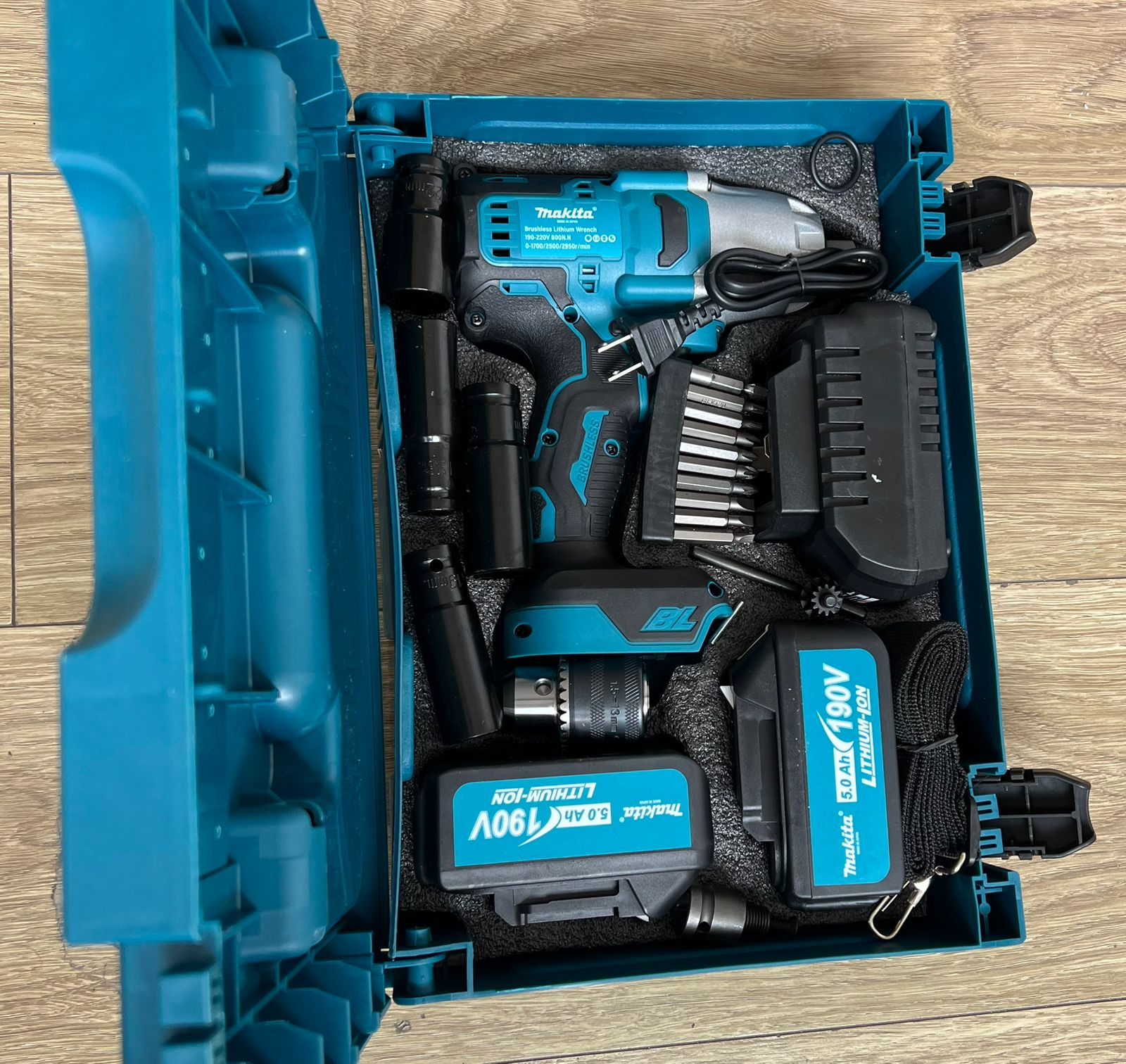 Miniatura 3 de LLAVE IMPACTO 190V CON MANDRIL MAKITA(I)